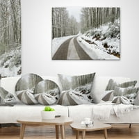 Dizajn snježna oluja u Španjolskoj Piornedo - pejzažni tiskani jastuk za bacanje - 18x18